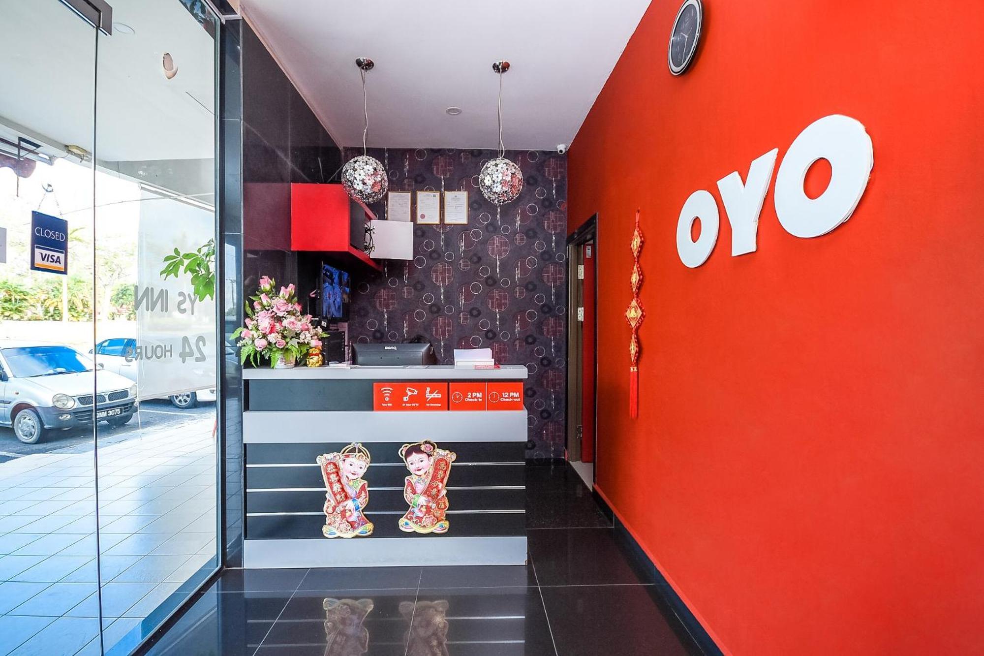 Oyo 89301 Ys Inn Мири Экстерьер фото
